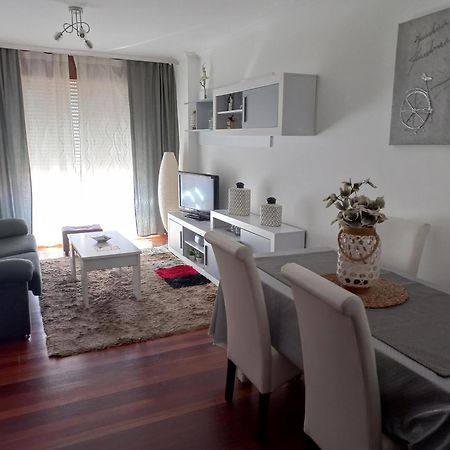 Apartamento Arenales Puebla Pobra Do Caraminal Luaran gambar